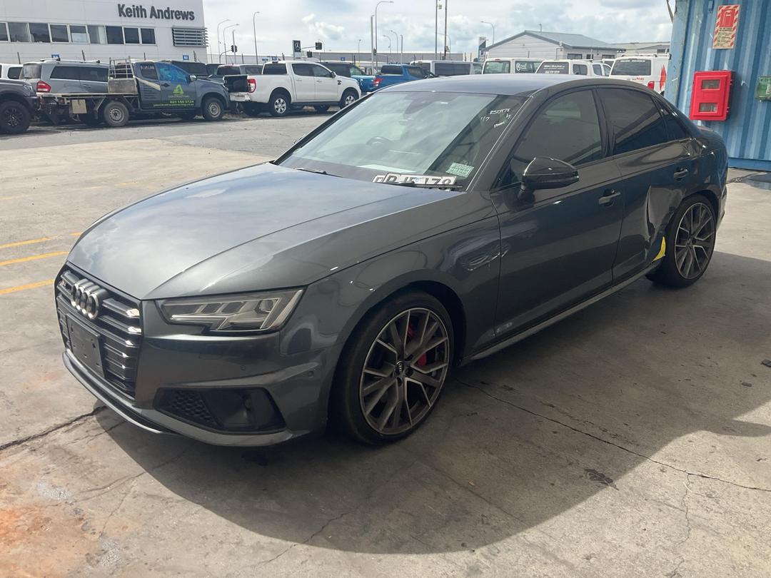 Photo '3' of Audi S4