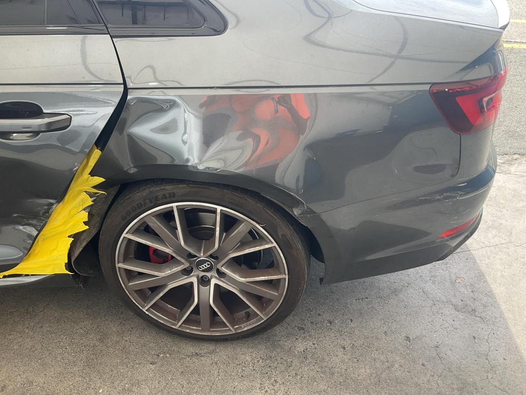 Photo '12' of Audi S4