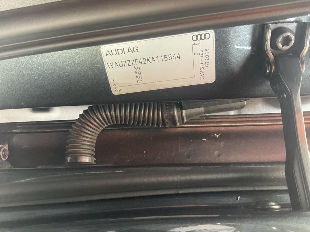 Photo '21' of Audi S4