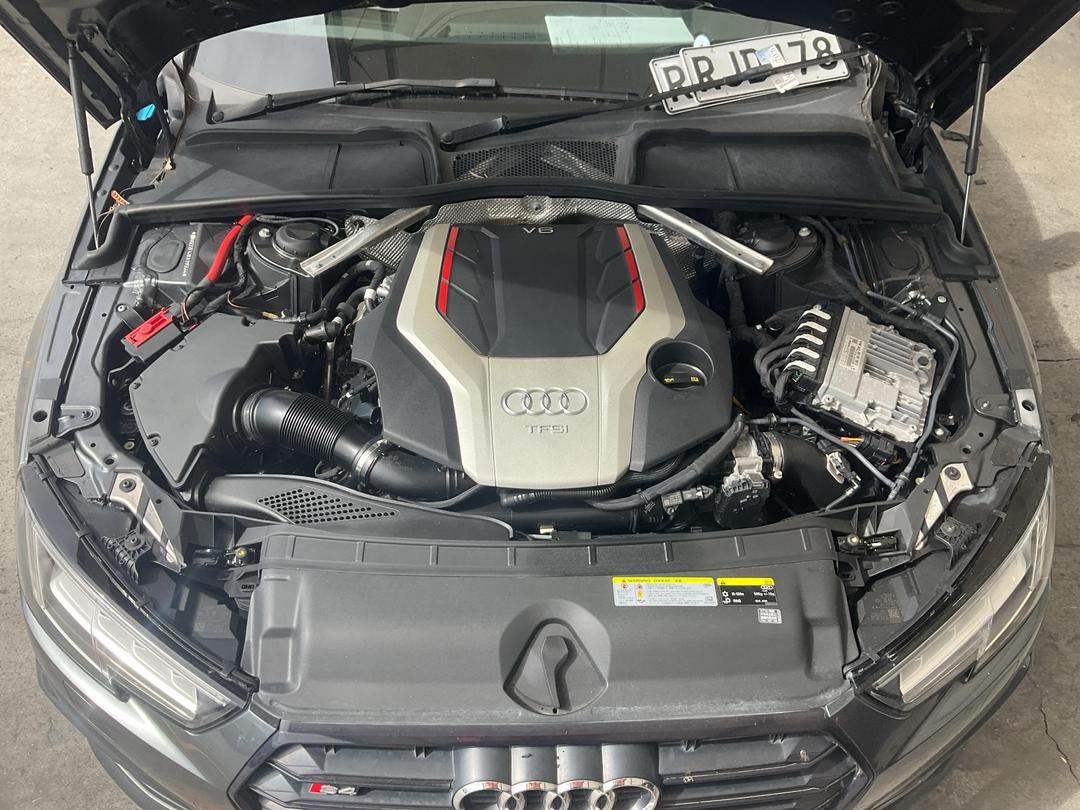 Photo '26' of Audi S4