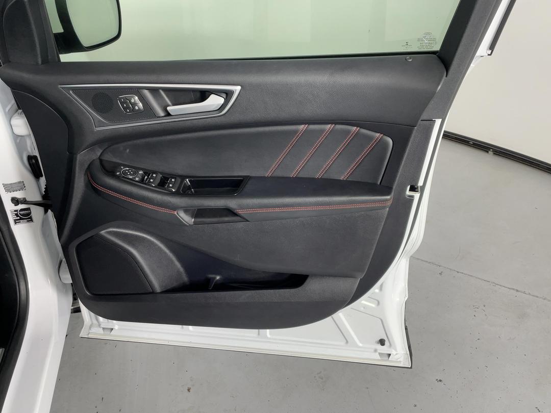 Photo '15' of Ford Endura