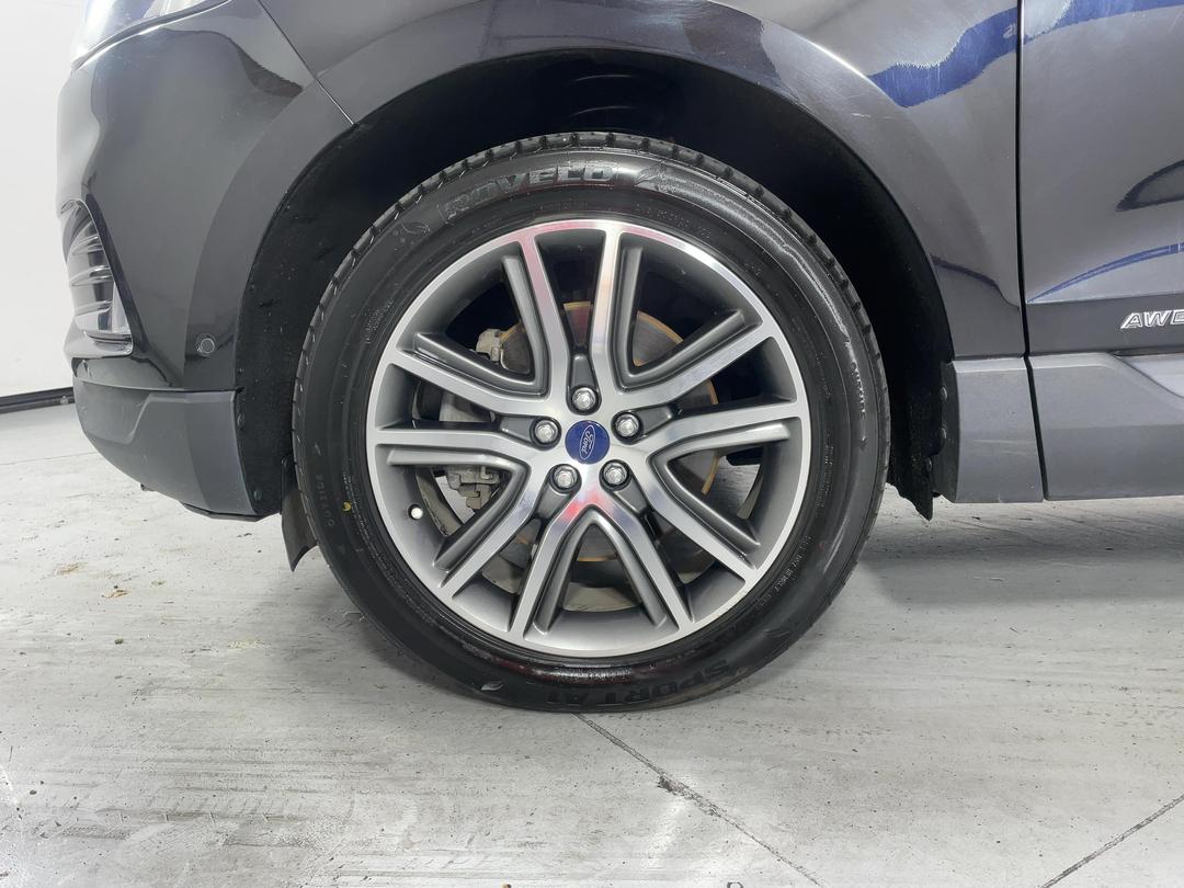 Photo '10' of Ford Endura