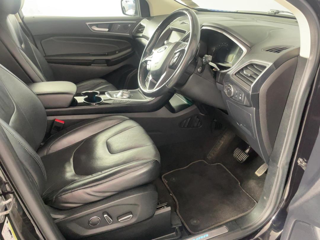 Photo '16' of Ford Endura