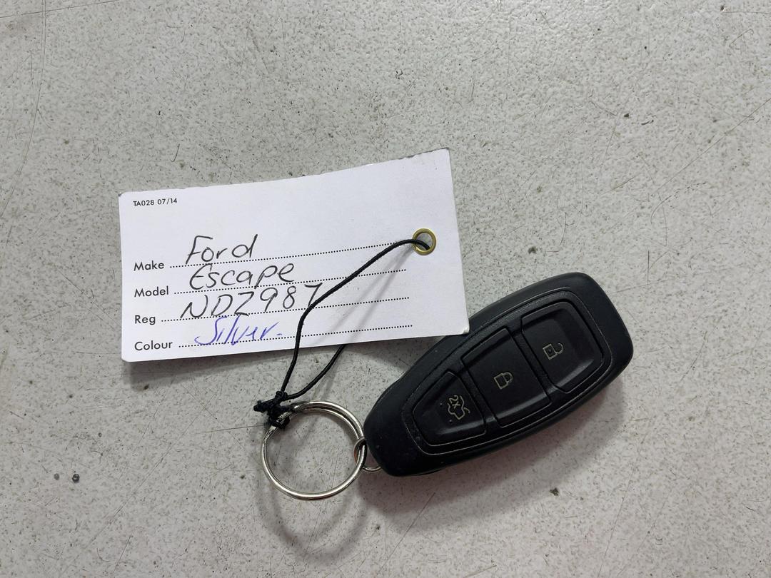 Photo '22' of Ford Escape