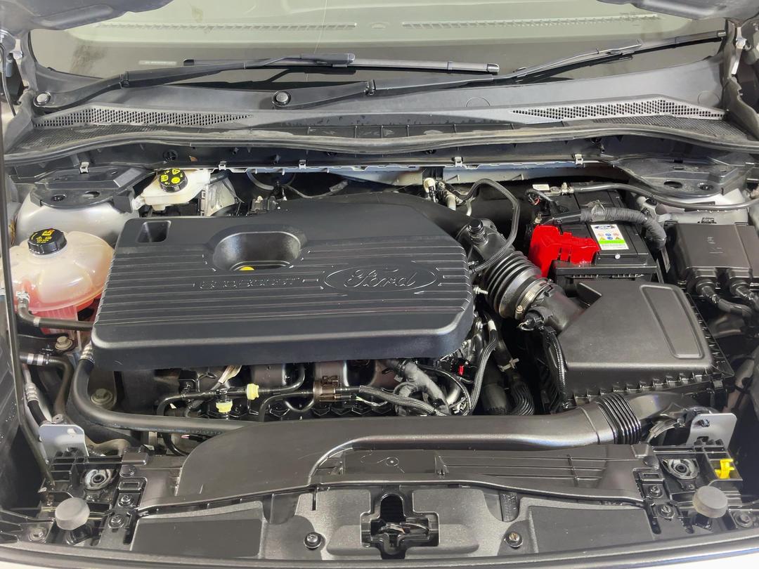 Photo '13' of Ford Escape
