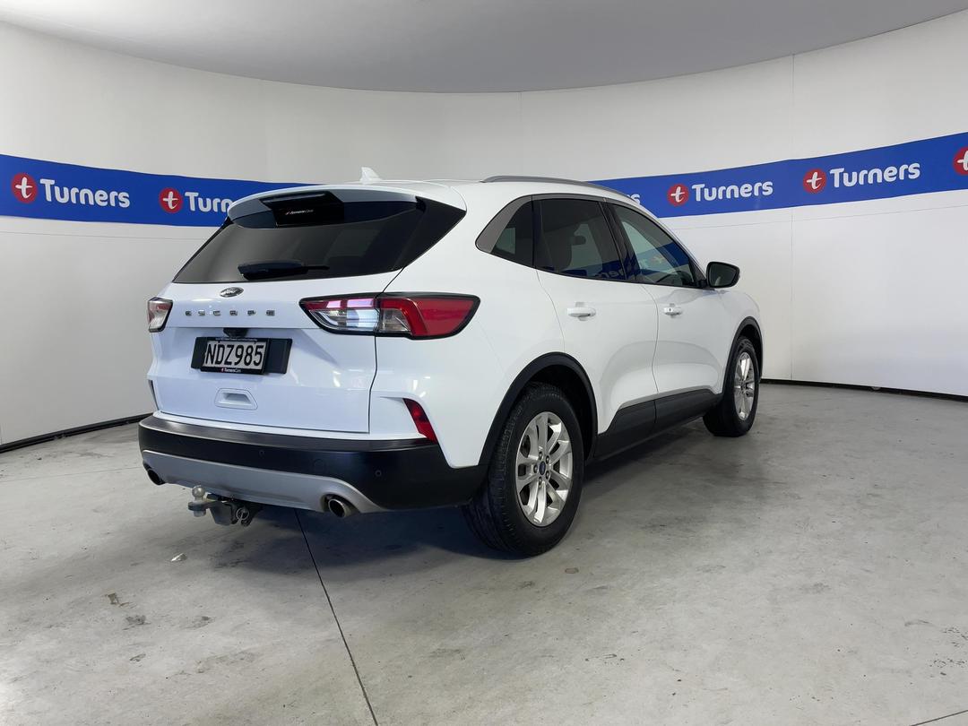 Photo '7' of Ford Escape