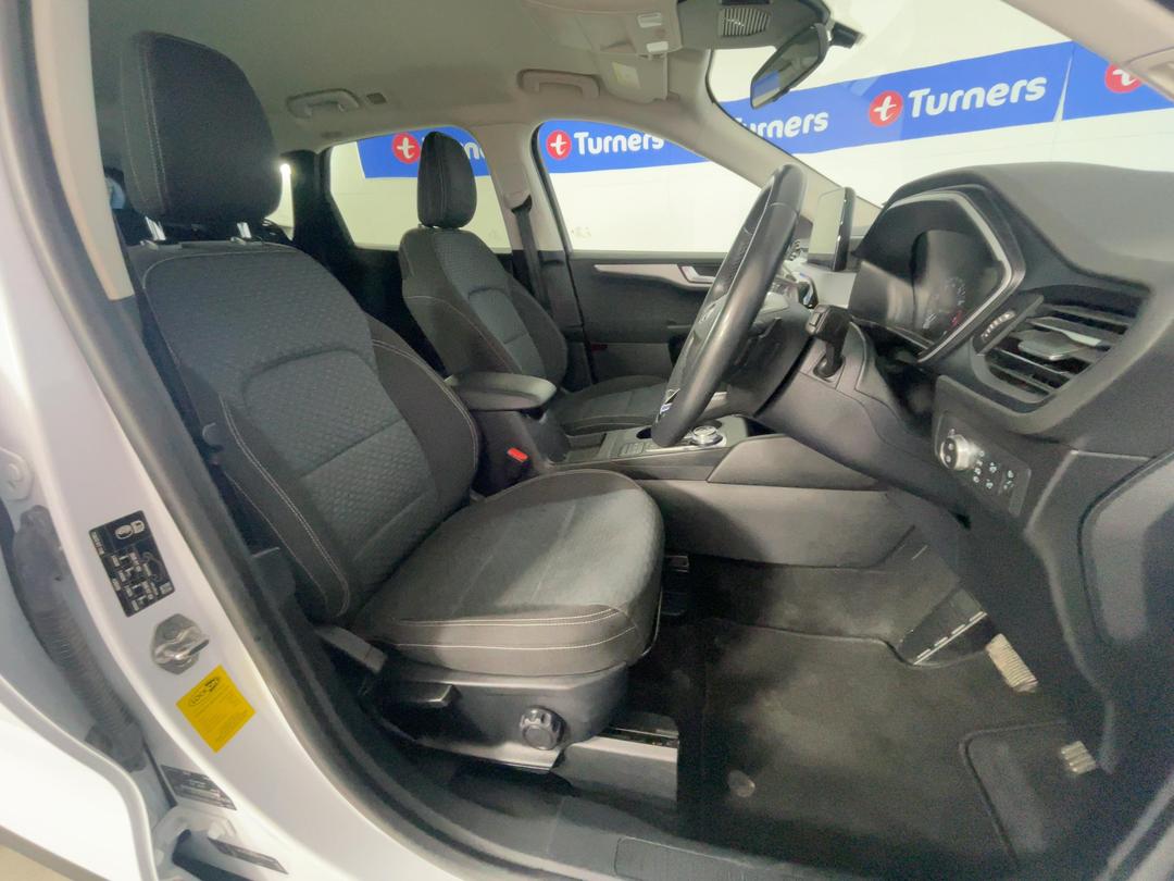 Photo '16' of Ford Escape