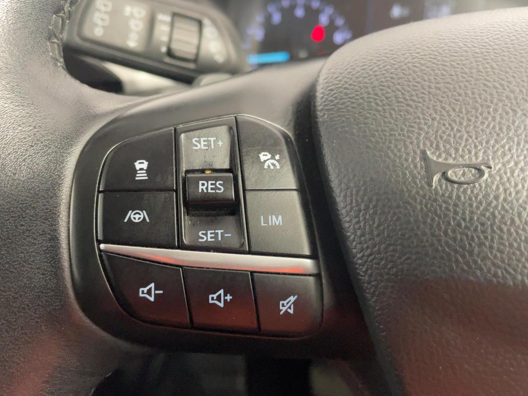 Photo '25' of Ford Escape