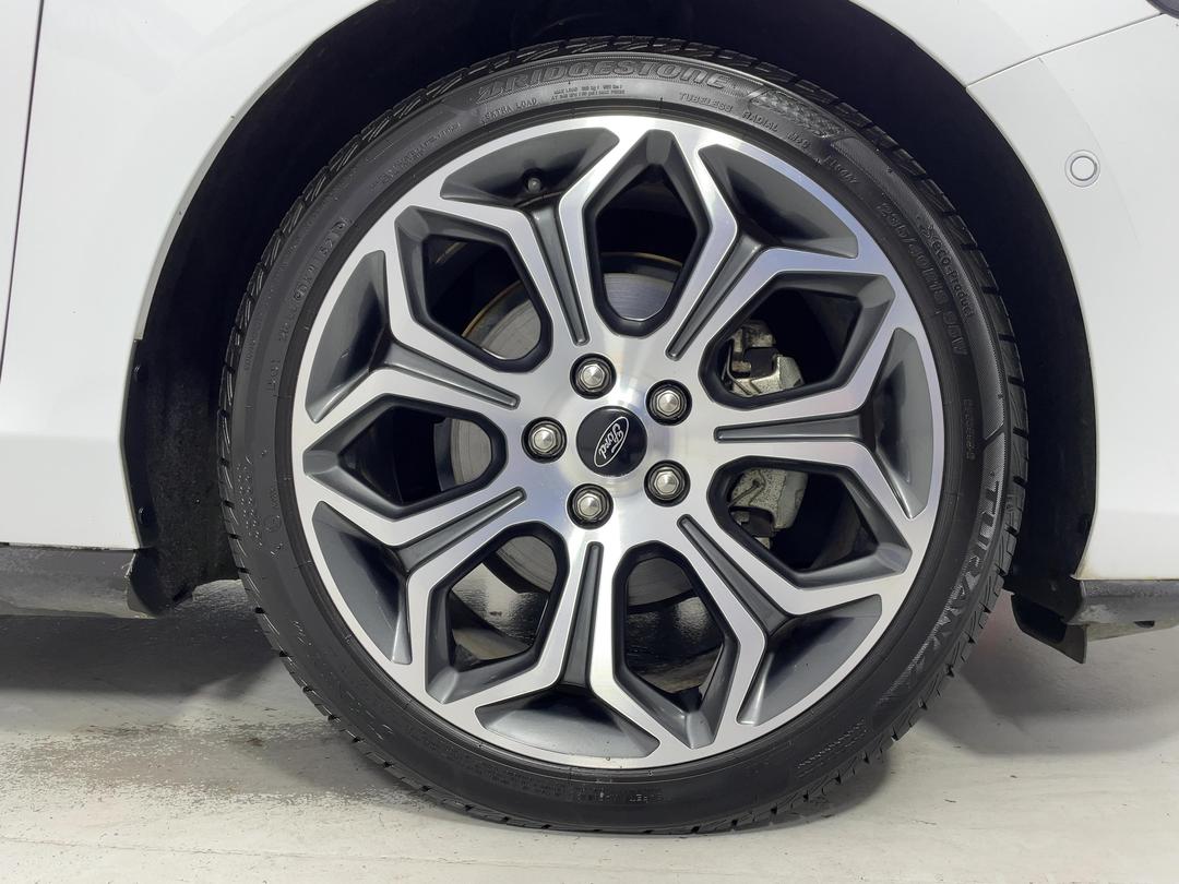Photo '9' of Ford Focus