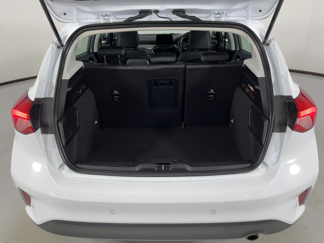 Photo '14' of Ford Focus