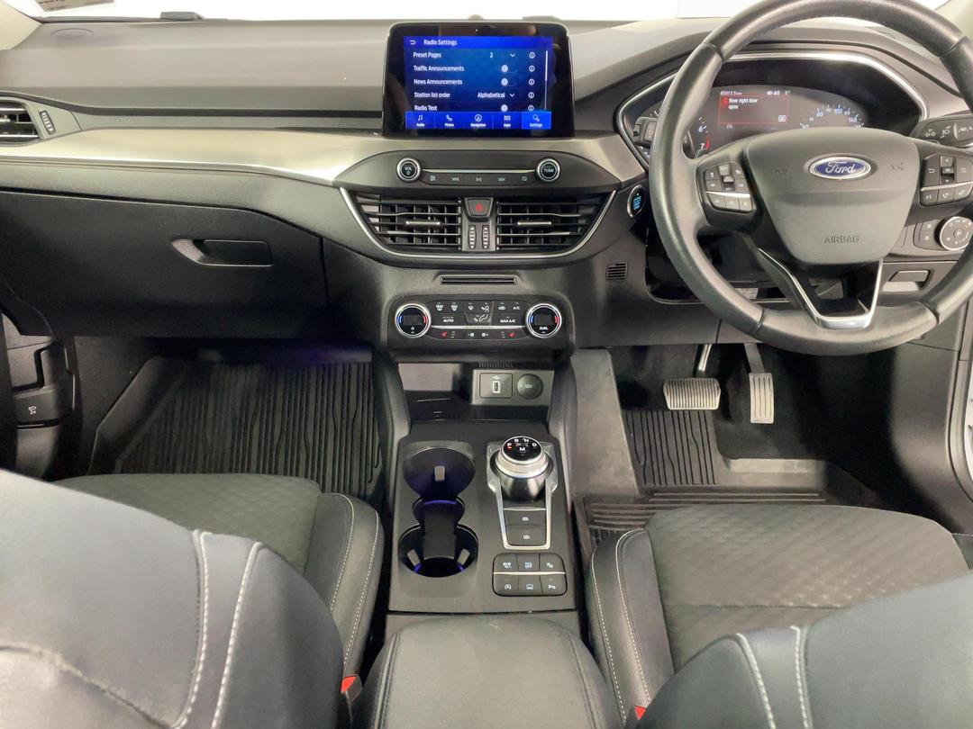 Photo '17' of Ford Focus