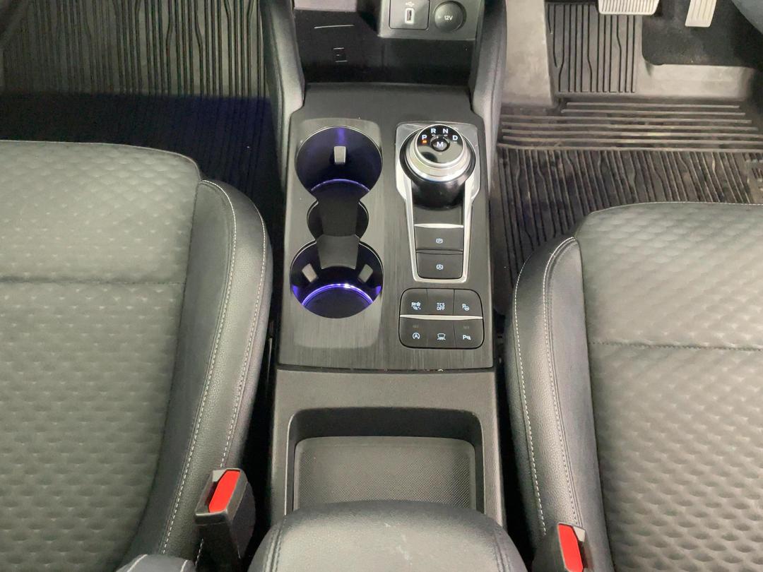 Photo '18' of Ford Focus