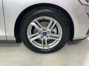 Photo '9' of Ford Focus