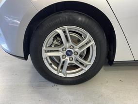 Photo '12' of Ford Focus