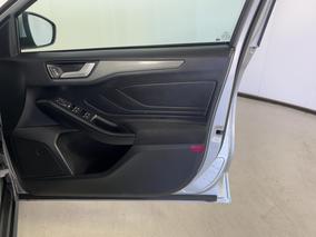 Photo '15' of Ford Focus