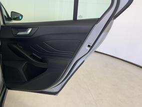 Photo '19' of Ford Focus