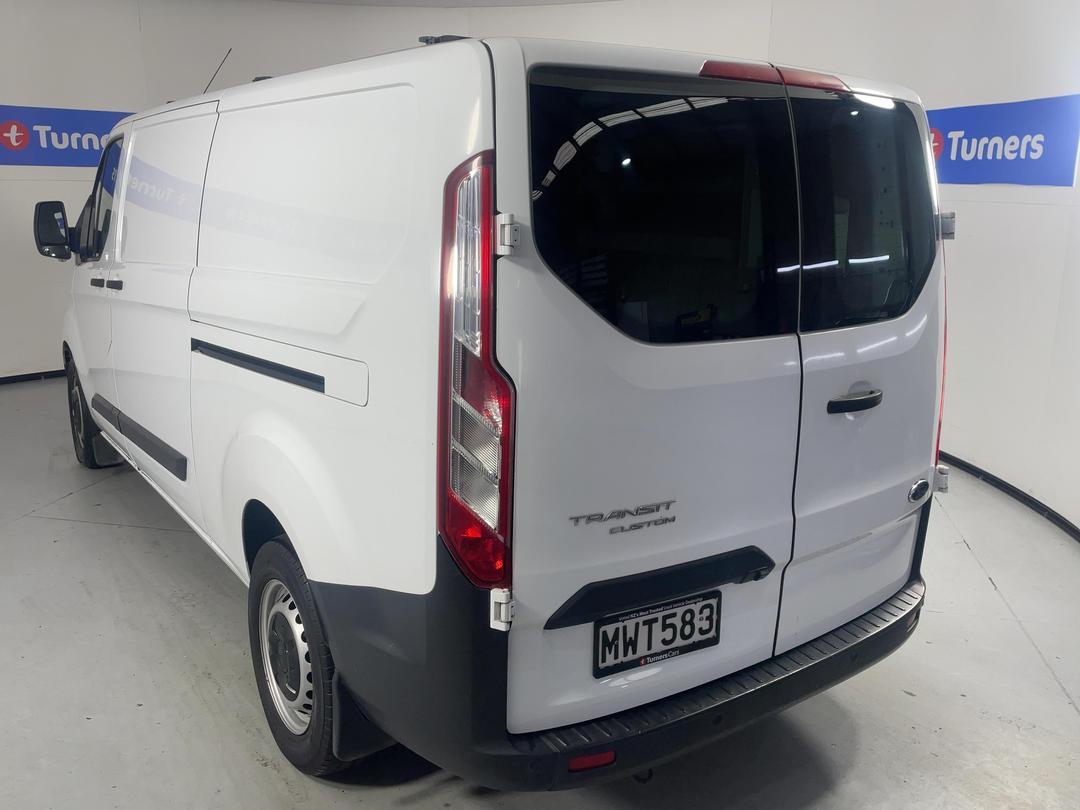 Photo '5' of Ford Transit