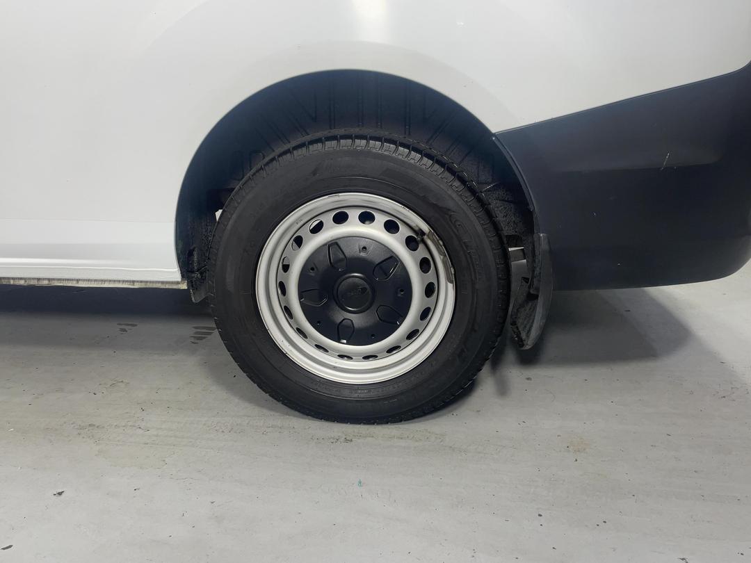 Photo '11' of Ford Transit
