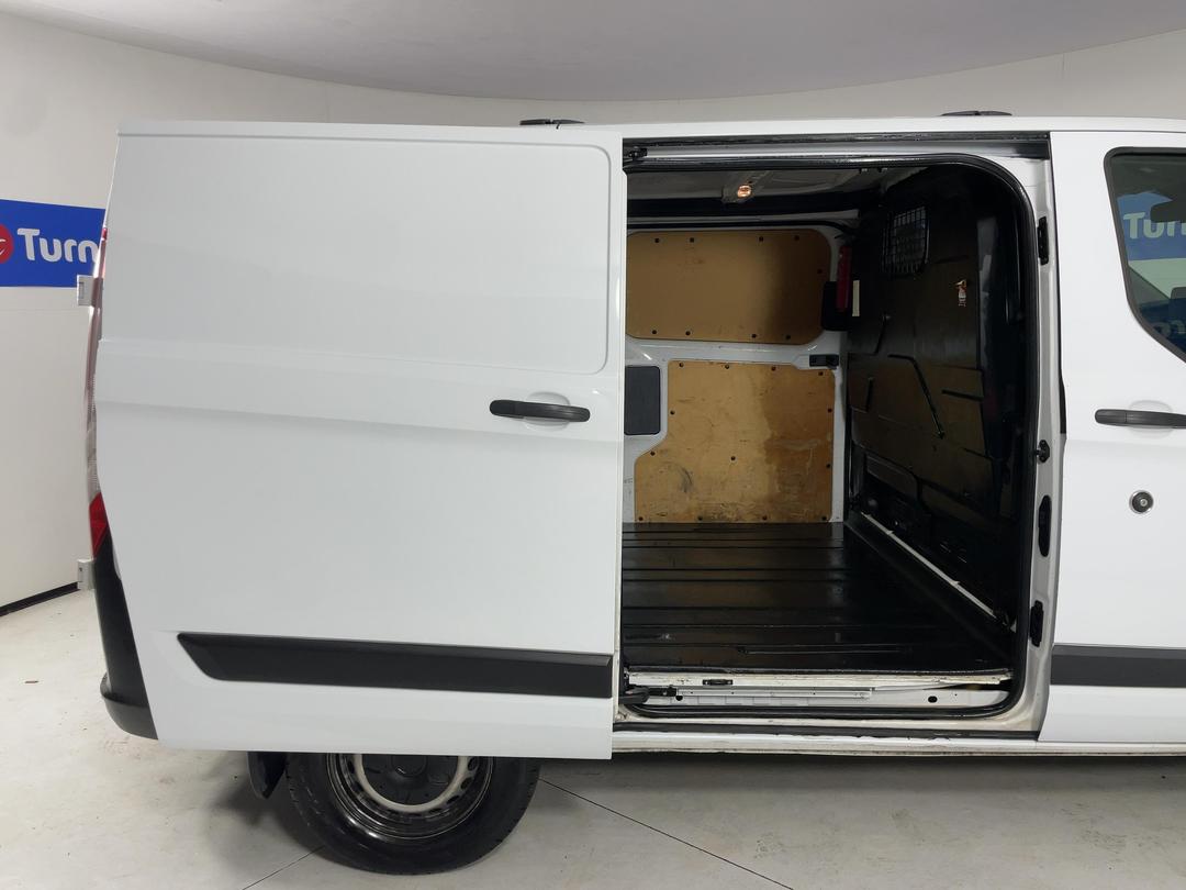 Photo '19' of Ford Transit