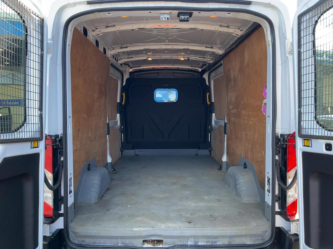 Photo '14' of Ford Transit
