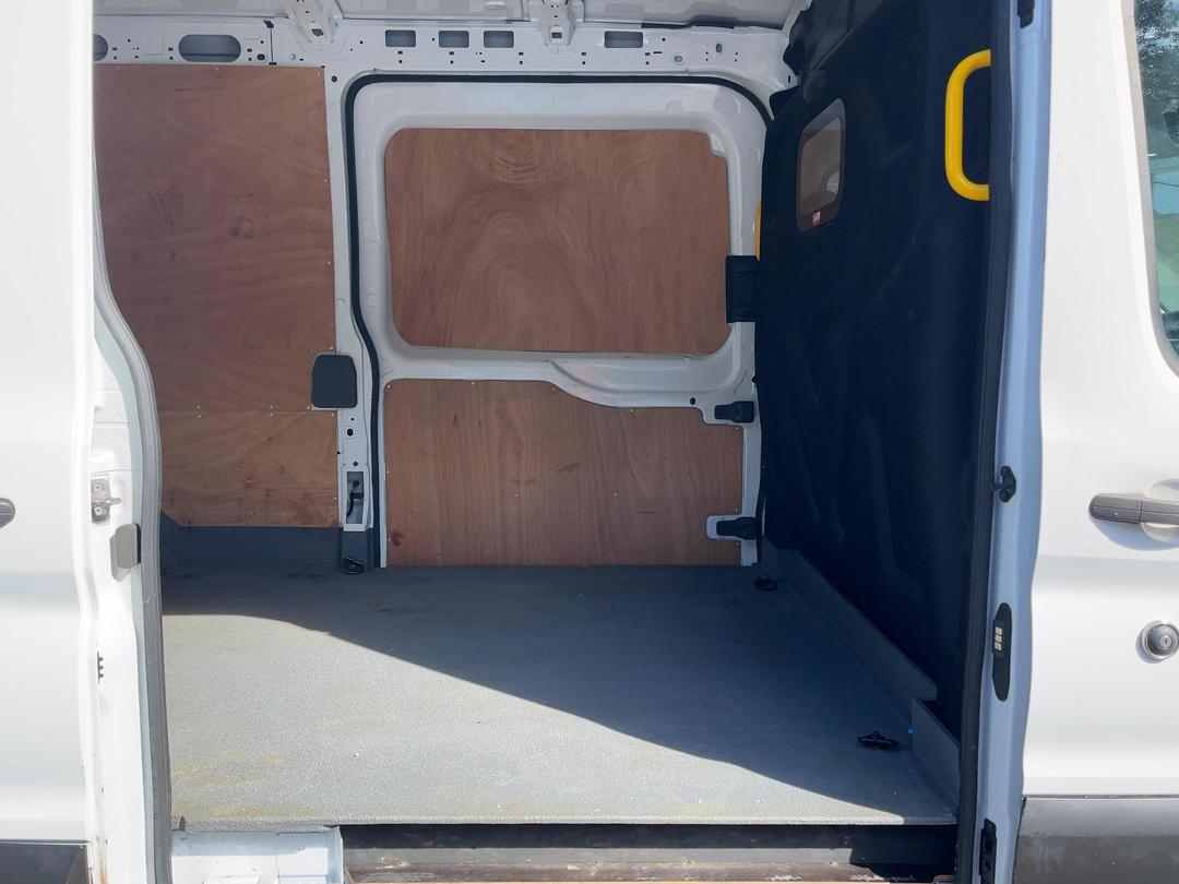 Photo '20' of Ford Transit