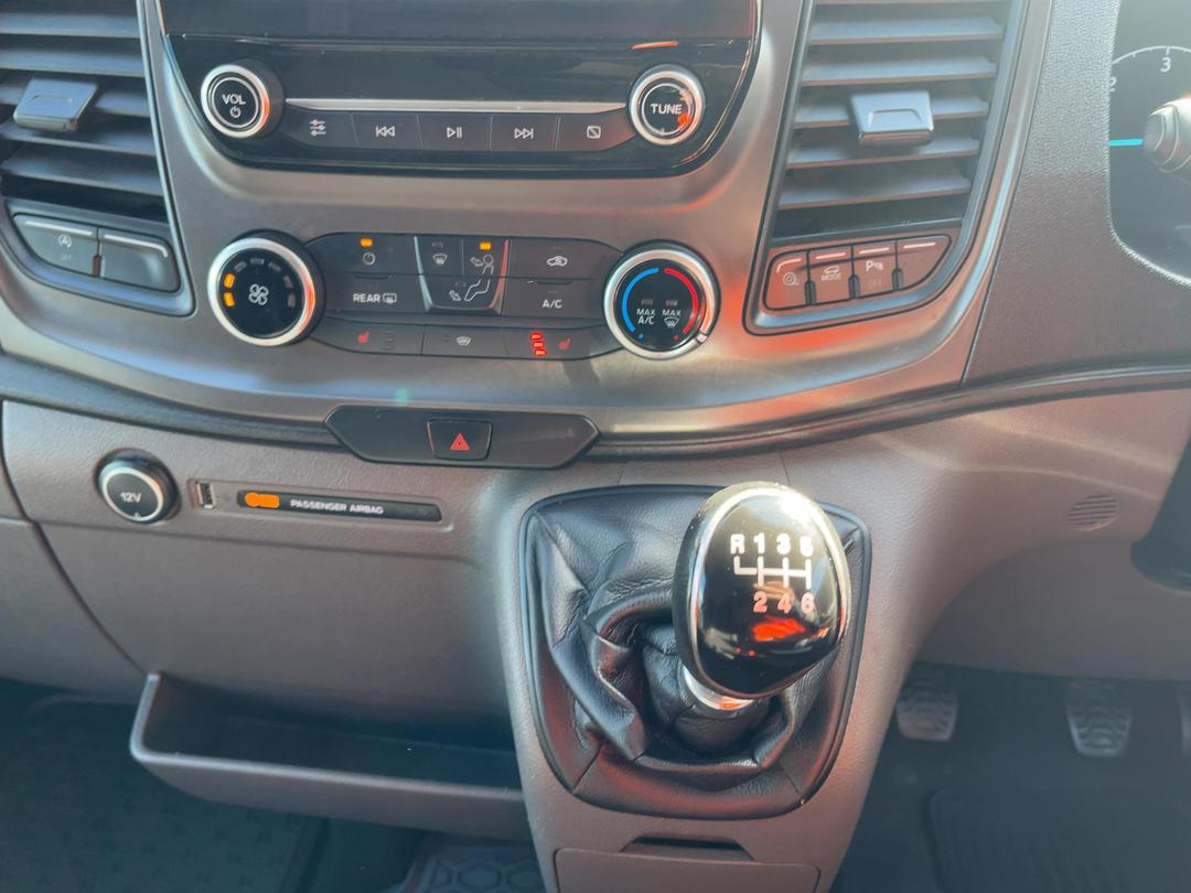 Photo '18' of Ford Transit