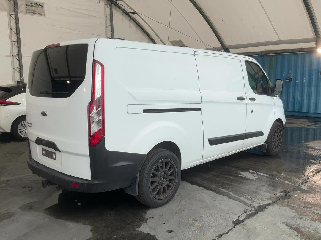 Photo '10' of Ford Transit Custom LWB LOW Roof