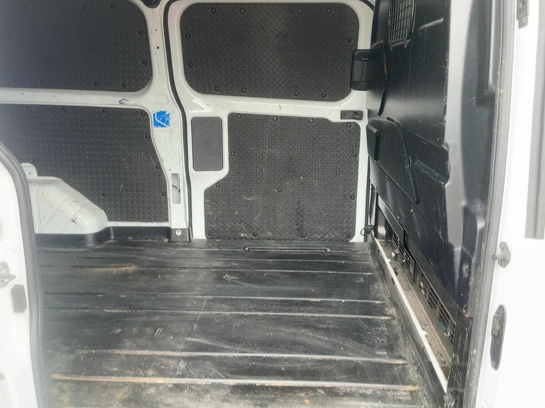 Photo '13' of Ford Transit Custom LWB LOW Roof