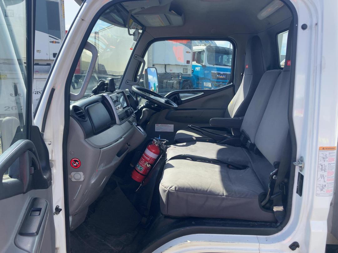 Photo '17' of Fuso CANTER 516 CITY Traffic Management