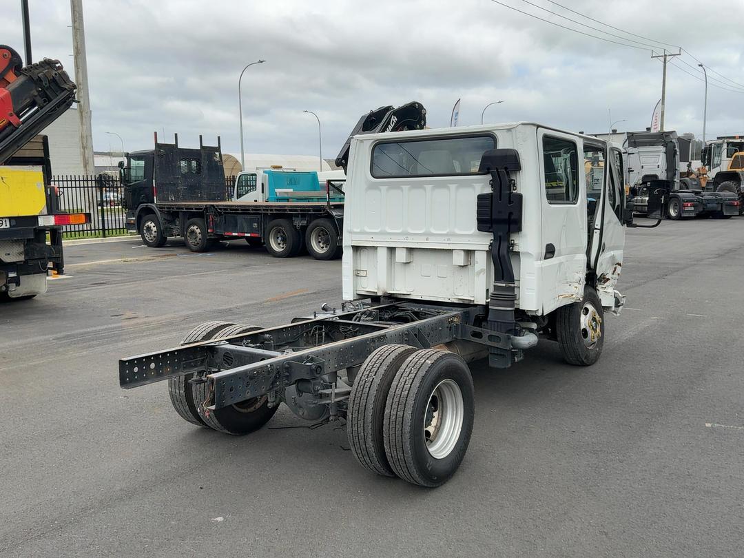 Photo '4' of Fuso CANTER 516-CITY DCAB FEA21ER3WFBC Double Cab - Cab Chassis