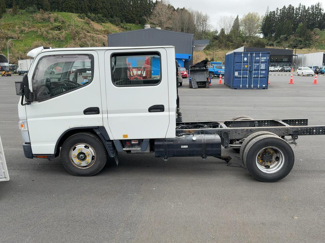 Photo '8' of Fuso CANTER 516-CITY DCAB FEA21ER3WFBC Double Cab - Cab Chassis