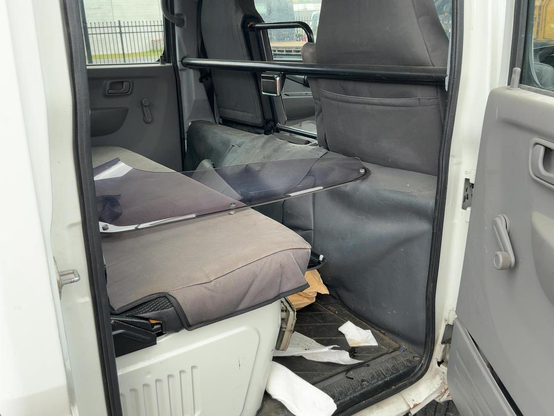 Photo '24' of Fuso CANTER 516-CITY DCAB FEA21ER3WFBC Double Cab - Cab Chassis