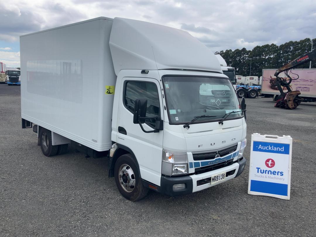 Photo '1' of Fuso CANTER 616 - HYBRID FEB74ER3SFAC(D) Curtain/Solid