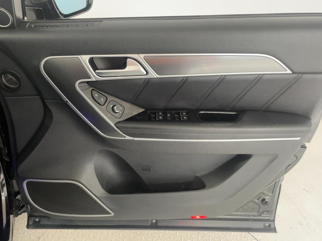 Photo '15' of Haval H6