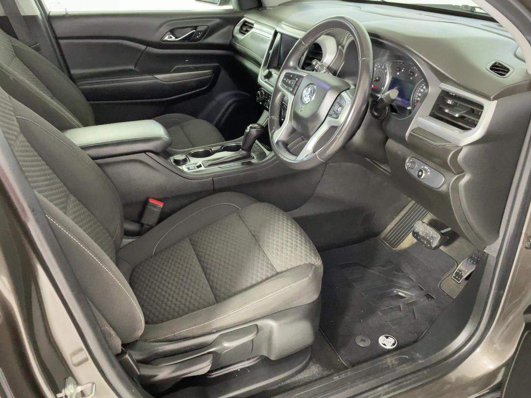 Photo '16' of Holden Acadia