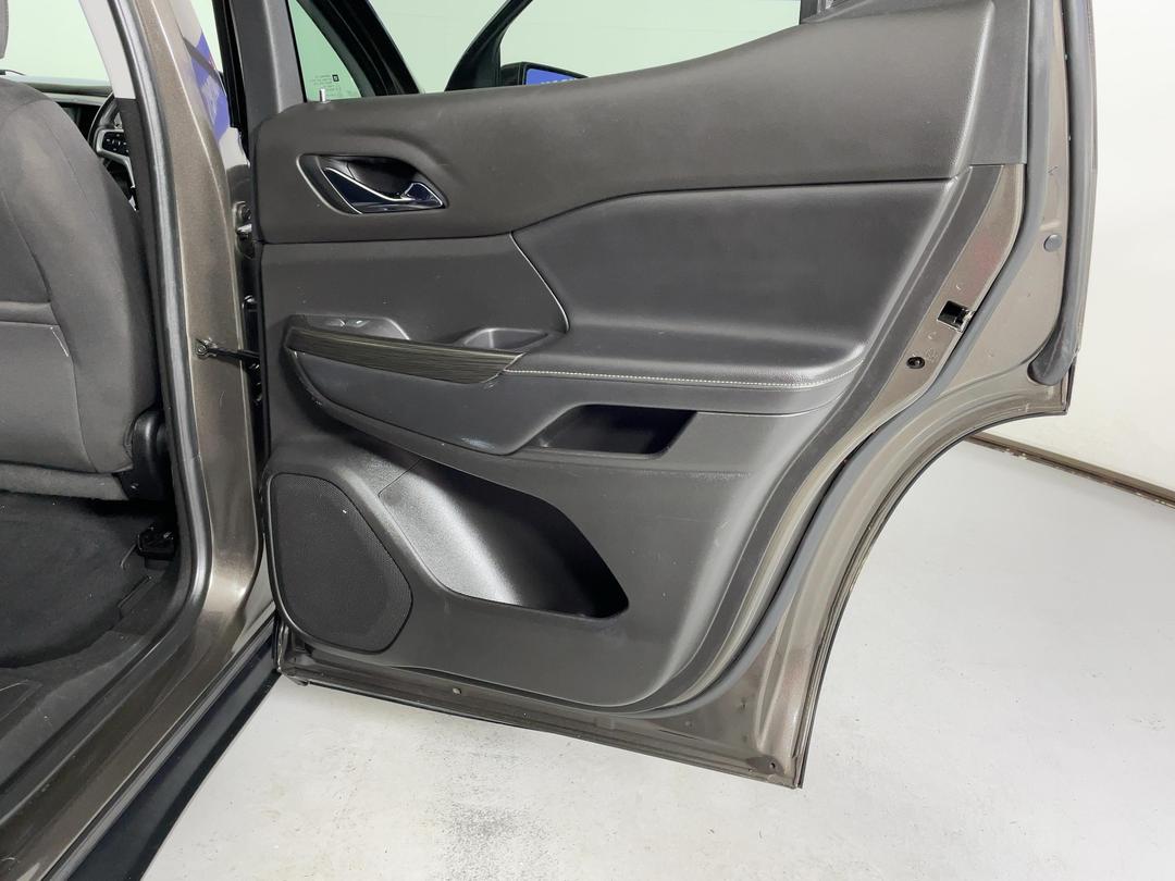 Photo '19' of Holden Acadia