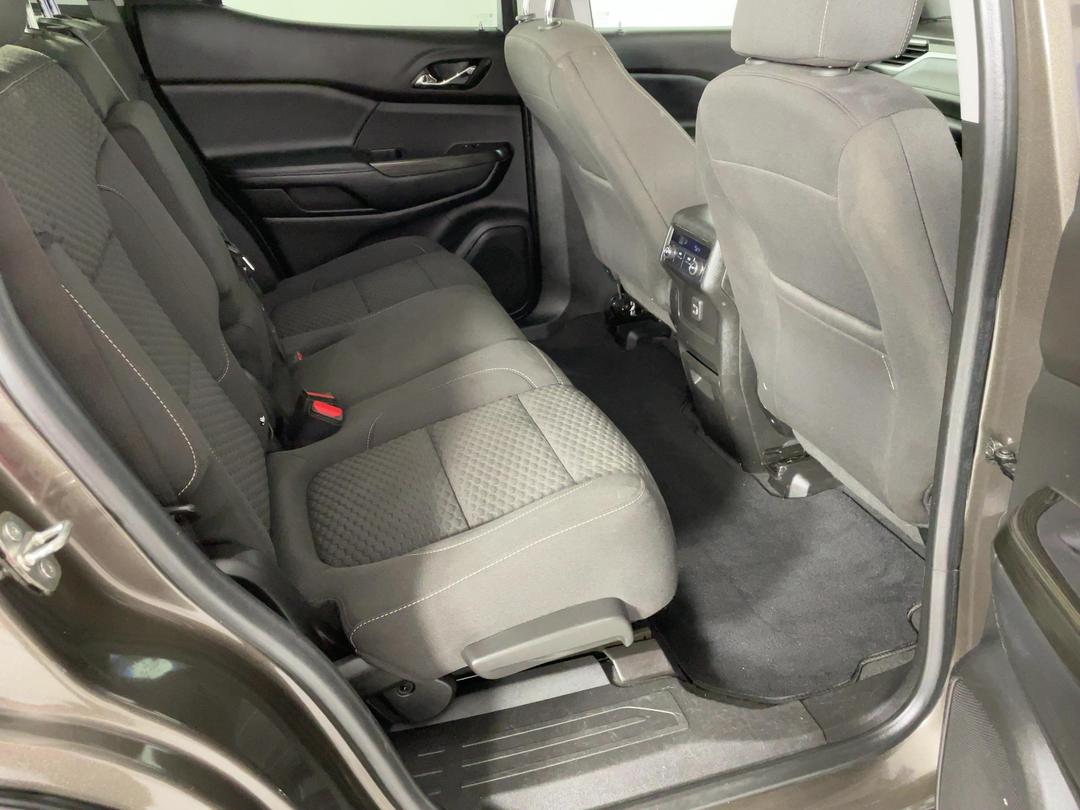 Photo '20' of Holden Acadia