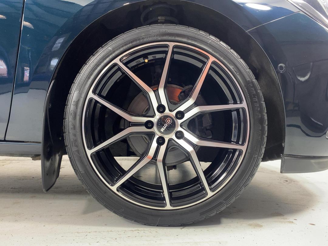 Photo '9' of Holden Astra