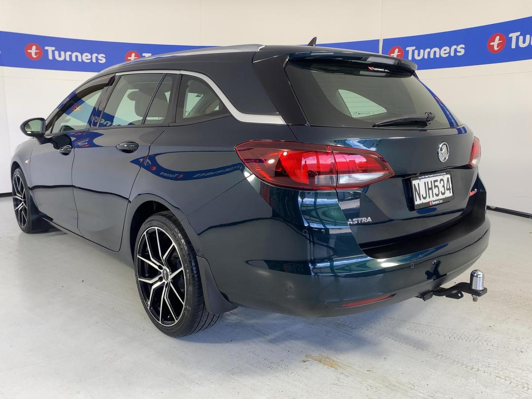 Photo '5' of Holden Astra