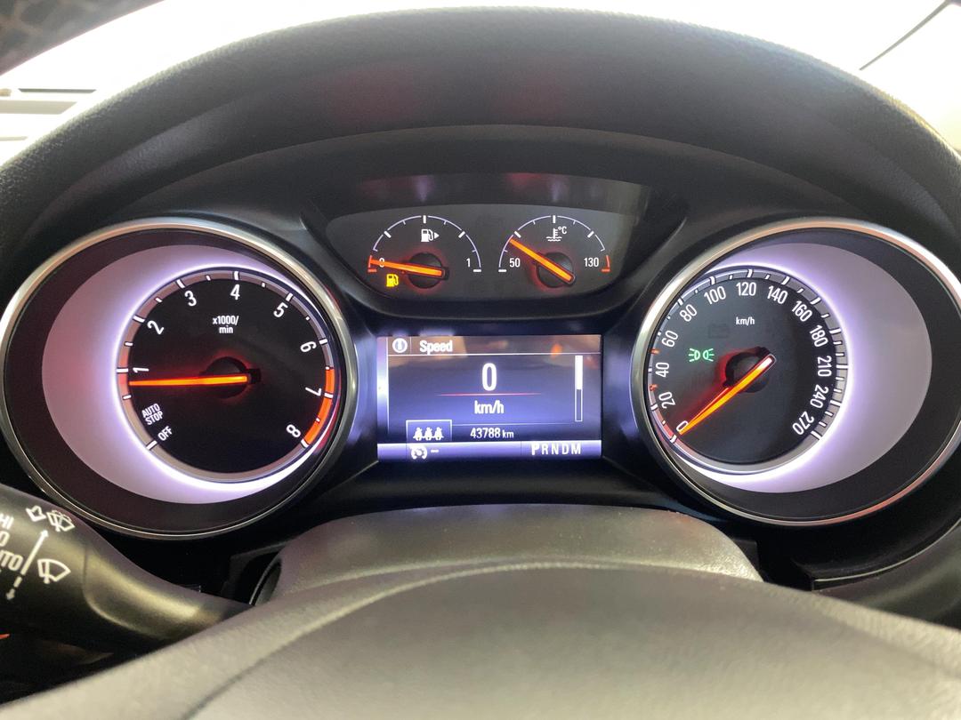 Photo '21' of Holden Astra