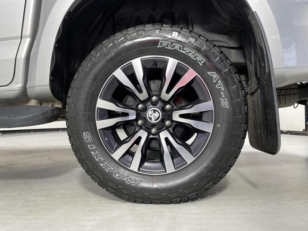 Photo '11' of Holden Colorado