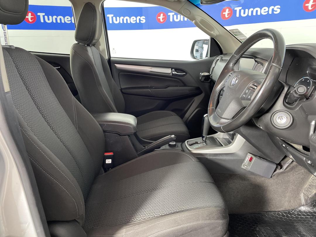 Photo '16' of Holden Colorado