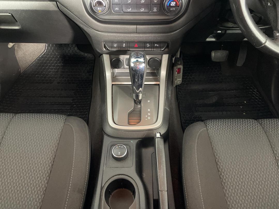 Photo '18' of Holden Colorado