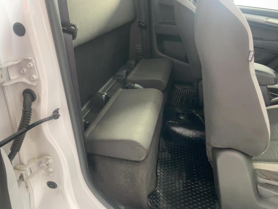 Photo '20' of Holden Colorado