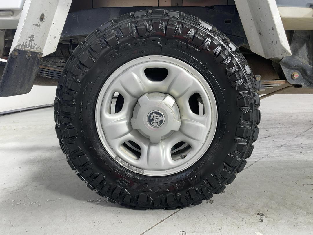 Photo '12' of Holden Colorado
