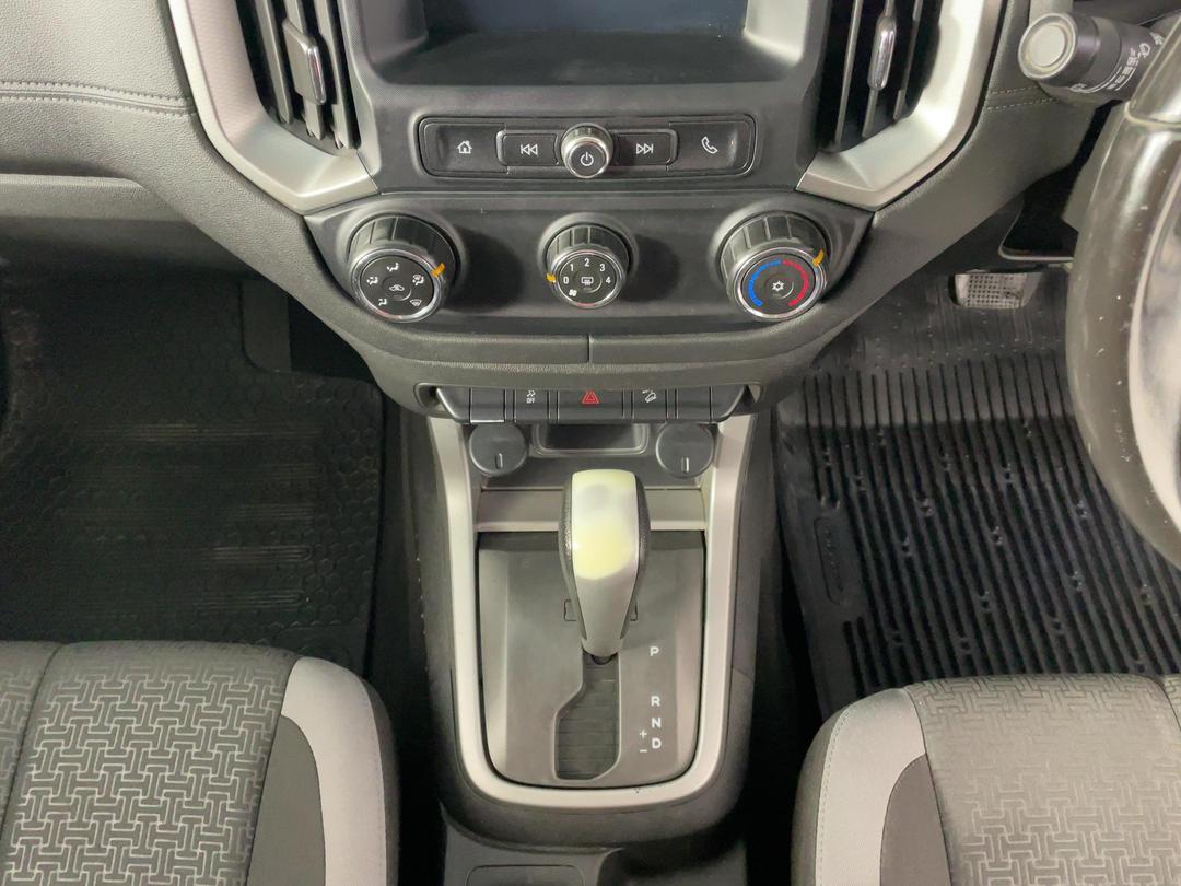 Photo '18' of Holden Colorado