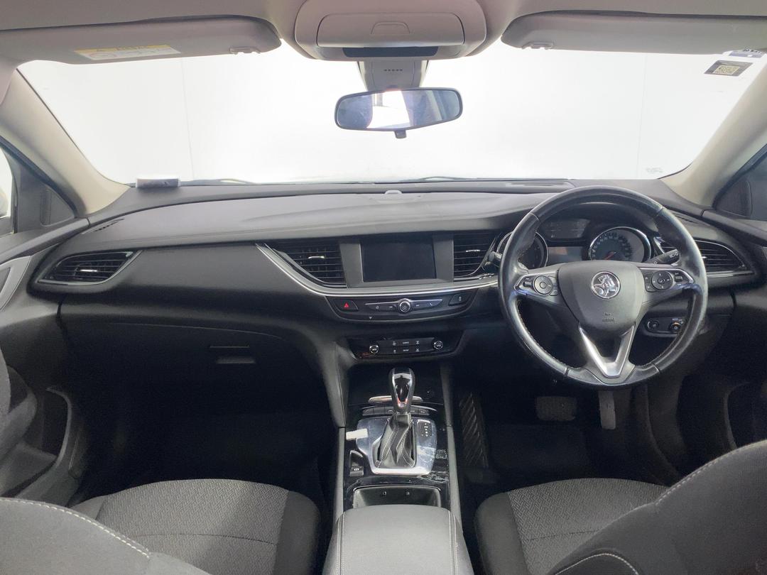 Photo '17' of Holden Commodore