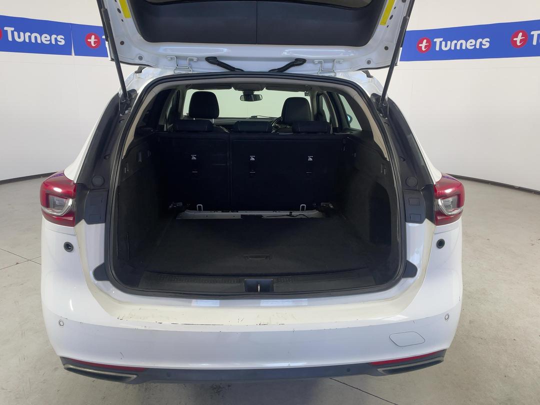 Photo '14' of Holden Commodore