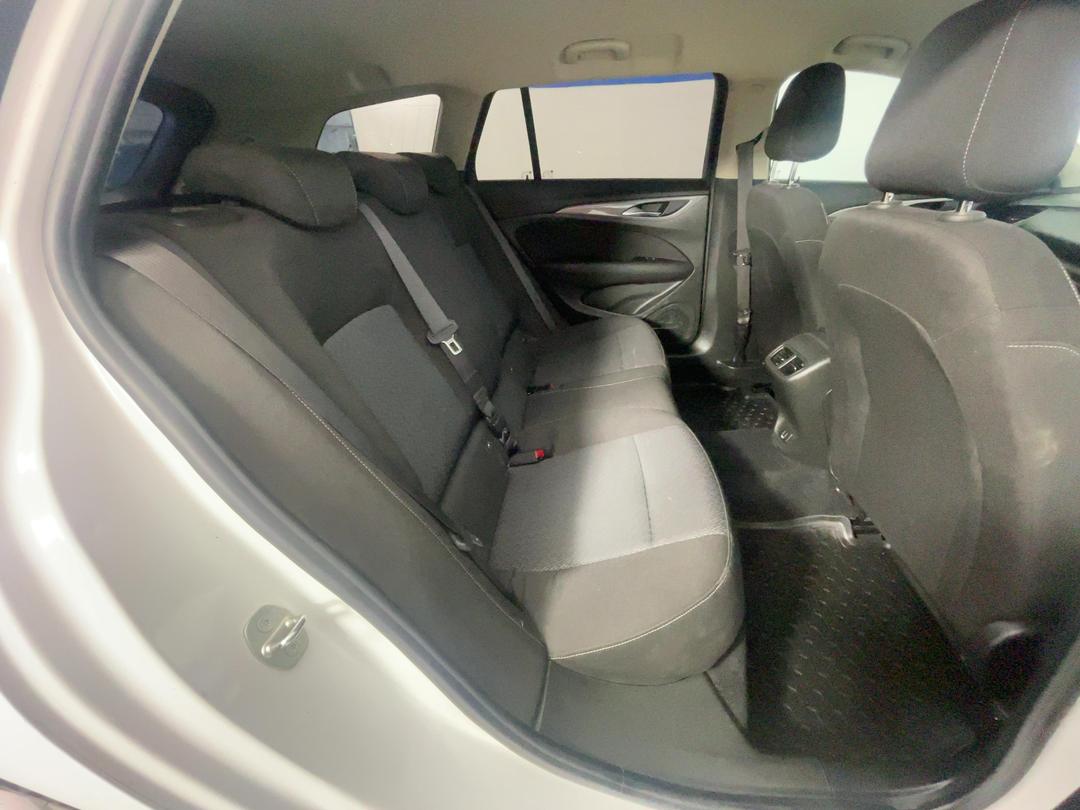 Photo '20' of Holden Commodore