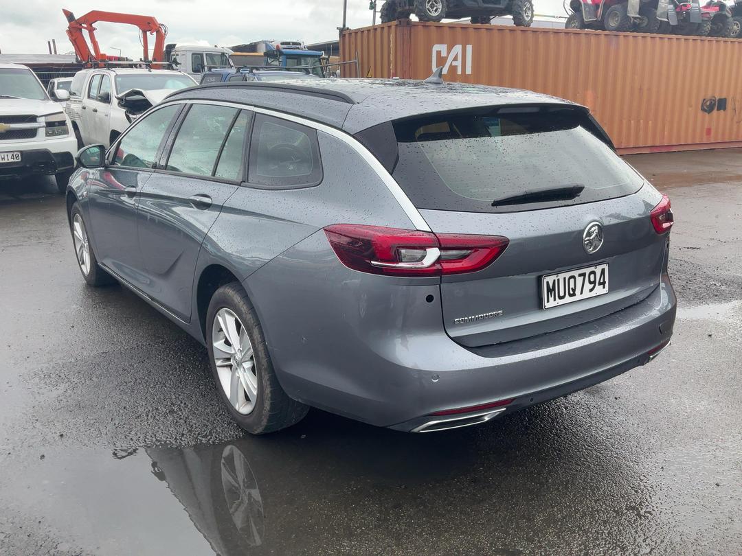 Photo '4' of Holden Commodore LT Wagon